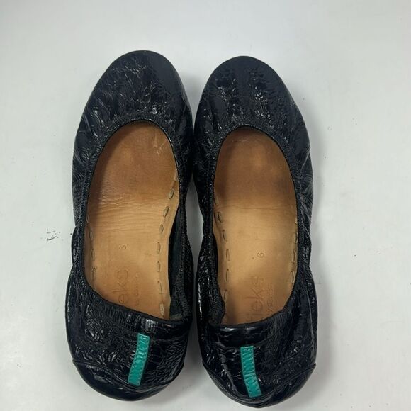 Tieks Black Patent Leather Women's Flat Shoes - Picture 10 of 12